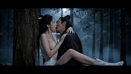 AI 真人短剧——《侠女落凡尘》 动漫视频 PC端 预览图