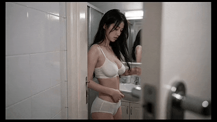 AI 真人短剧——《美艳家人的勾引》带同学到家玩，结果同学看上我家人了，于是乎 动漫视频 PC端 预览图