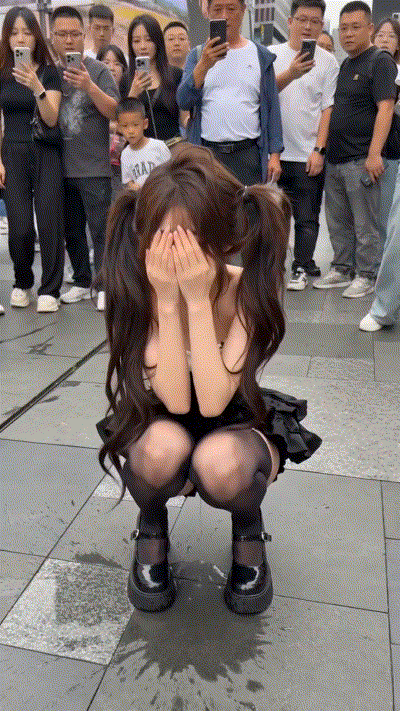 AI动画/全动态 BHCM 当街 嫩妹紧张事件漏尿被爆艹 动漫视频 预览图